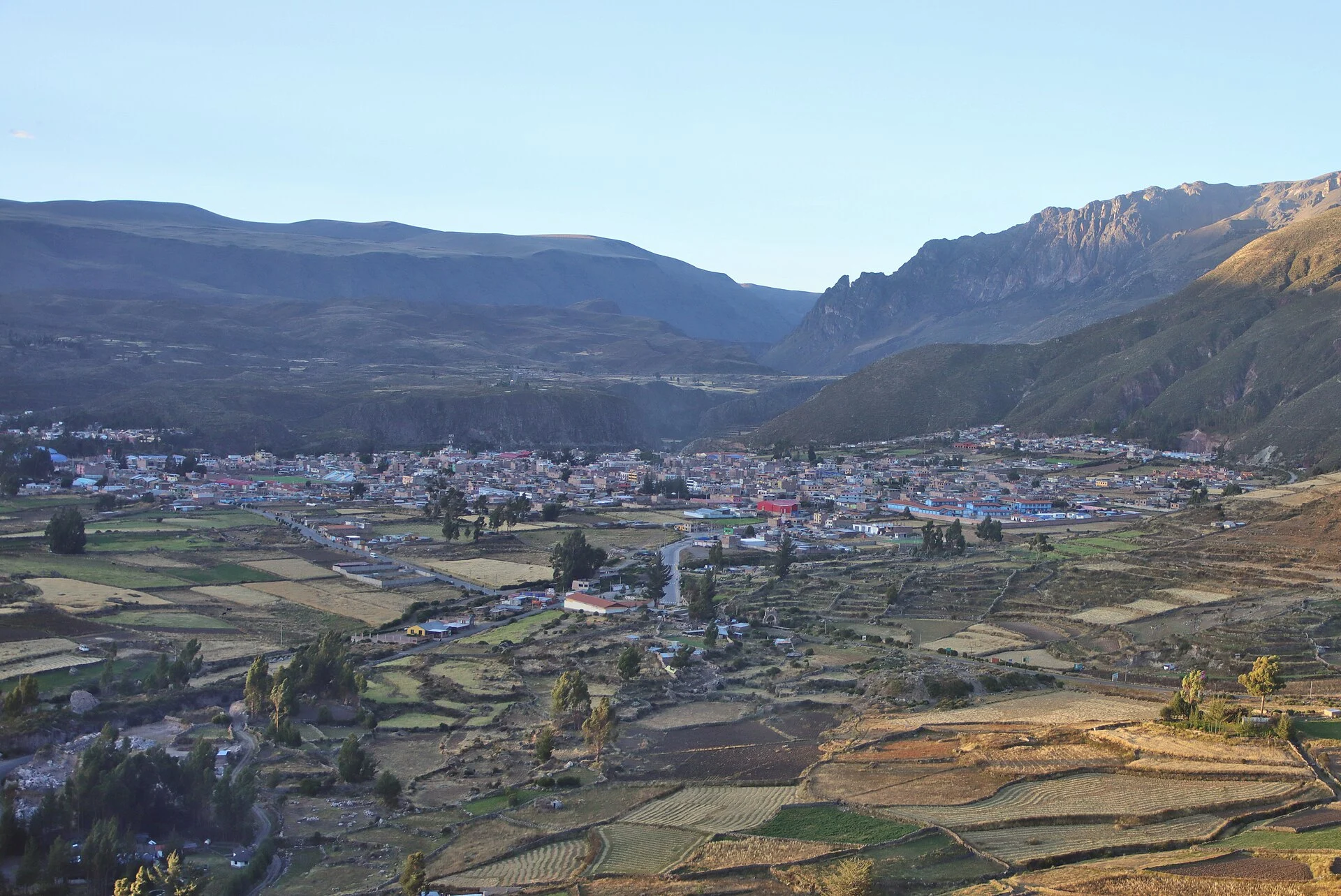 Vista de Chivay, capital de Caylloma